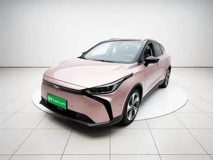 Geely Geometry M6 2023 из Китая — купить под ключ