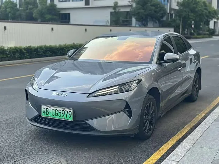 BYD e7 2025 из Китая — купить под ключ