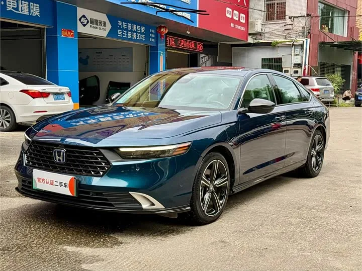 Honda Accord Hybrid 2023 из Китая — купить под ключ