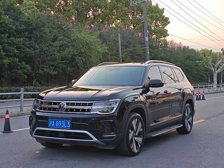 Volkswagen Teramont Pro 2023 из Китая — купить под ключ