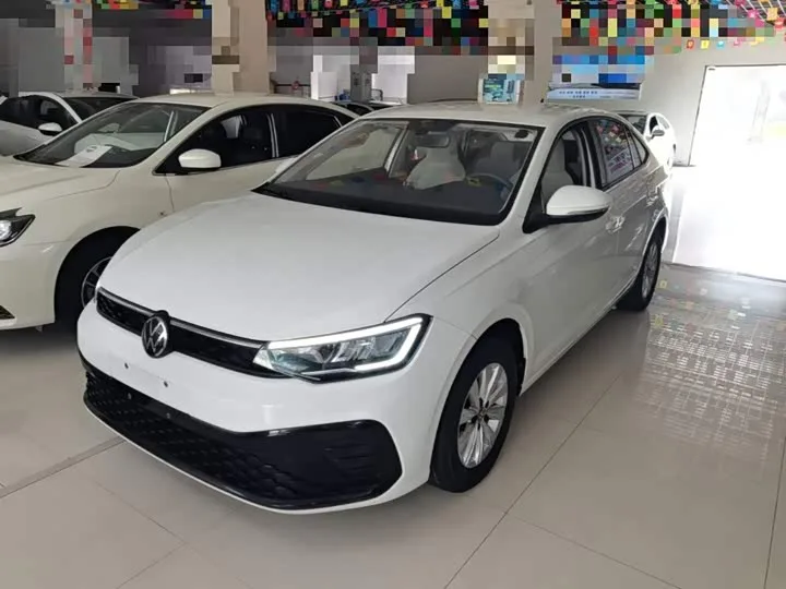 Volkswagen Lavida 2024 из Китая — купить под ключ