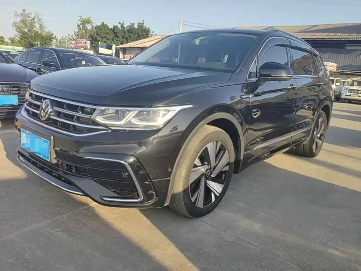 Volkswagen Tiguan L Pro 2023 из Китая — купить под ключ