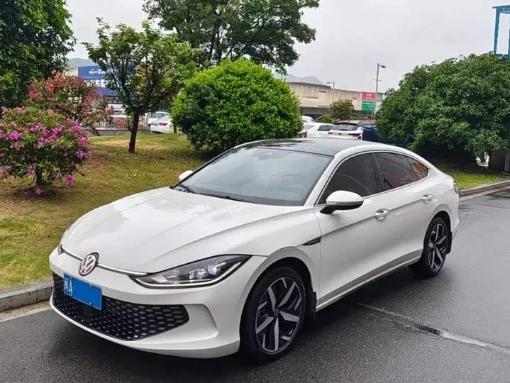 Volkswagen Lamando L 2022 из Китая — купить под ключ