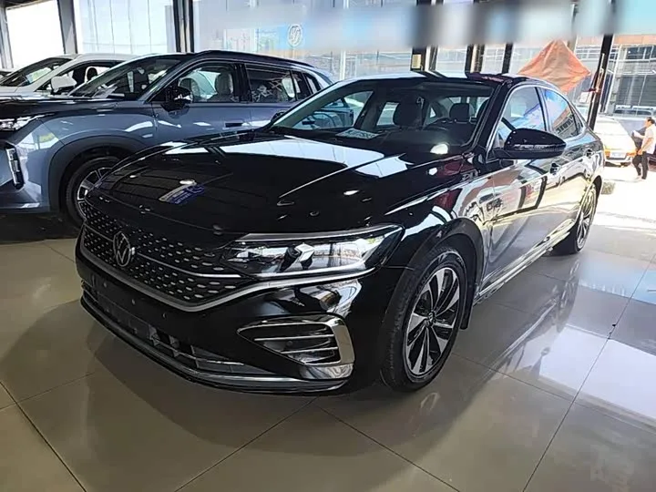Volkswagen Passat 2023 из Китая — купить под ключ