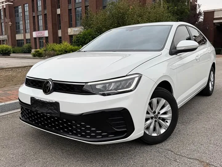 Volkswagen Lavida 2024 из Китая — купить под ключ
