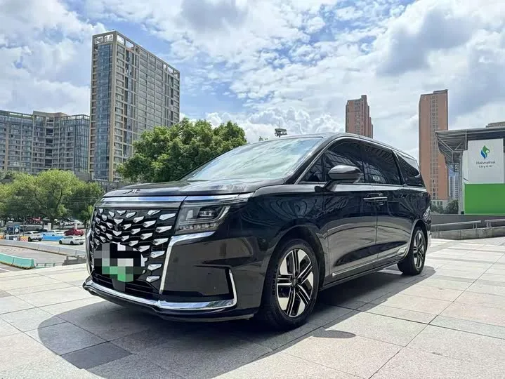 JAC Refine RF8 Hybrid 2024 из Китая — купить под ключ