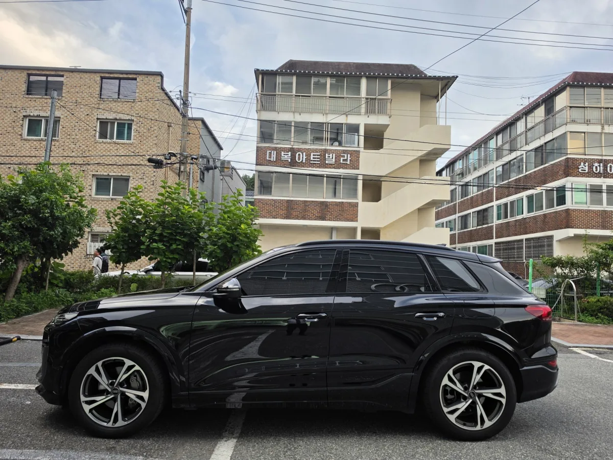 Audi Q6 e-tron 2025 из Кореи — купить под ключ