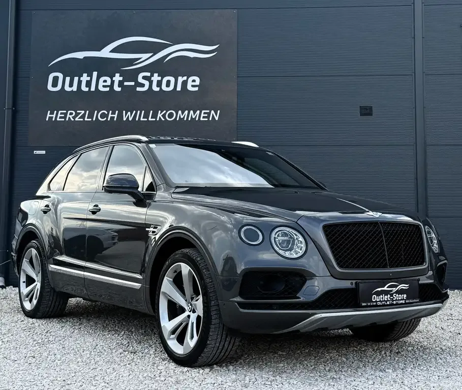 Bentley Bentayga 2017 из Европы — купить под ключ