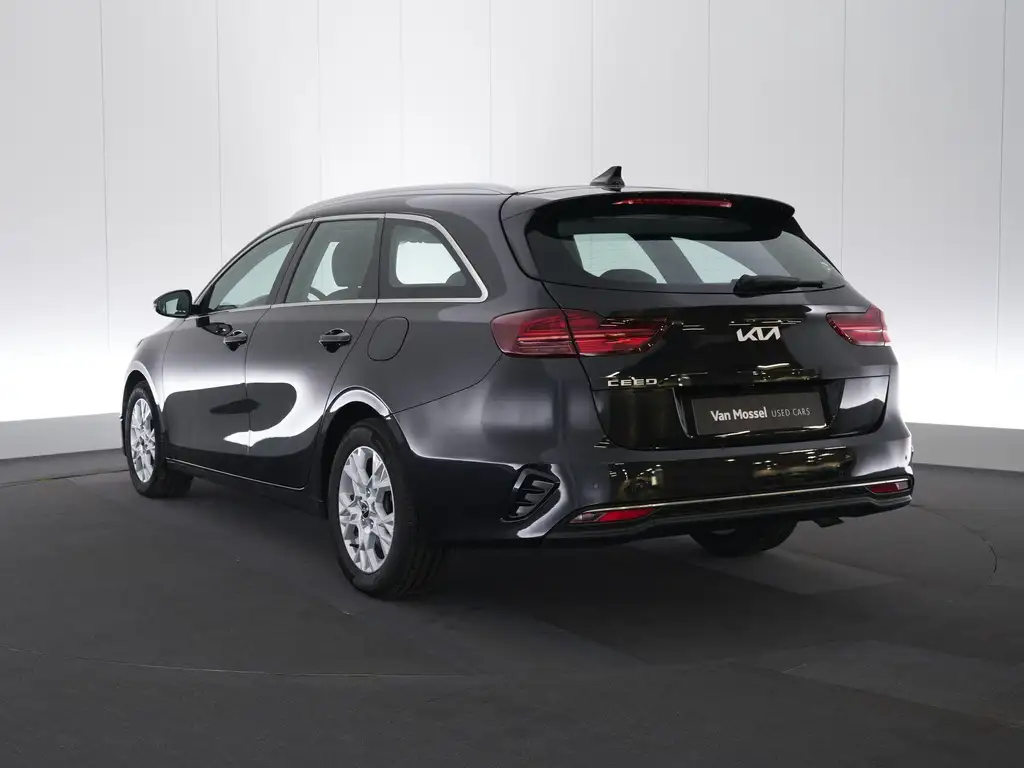 KIA Ceed SW / cee'd SW 2024 из Европы — купить под ключ