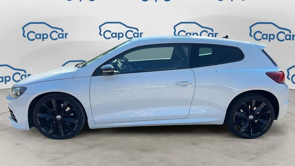 Volkswagen Scirocco 2013 из Европы — купить под ключ