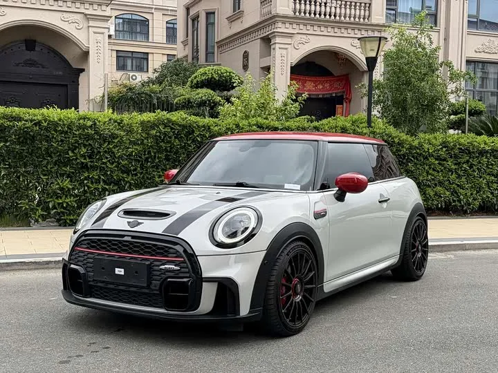 Mini Mini JCW 2023 из Китая — купить под ключ