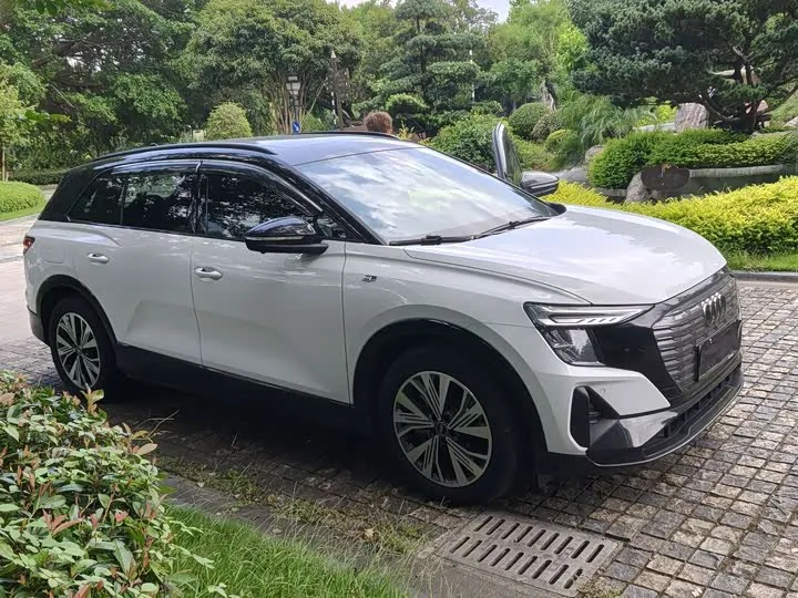 Audi Q5 e-tron 2024 из Китая — купить под ключ