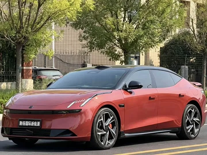 Lynk & Co Z10 2025 из Китая — купить под ключ