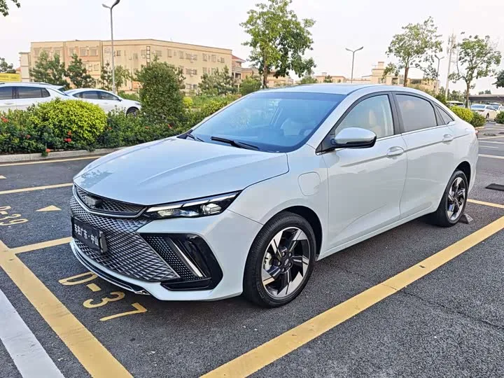 Geely Emgrand L Hi·P Hybrid 2023 из Китая — купить под ключ