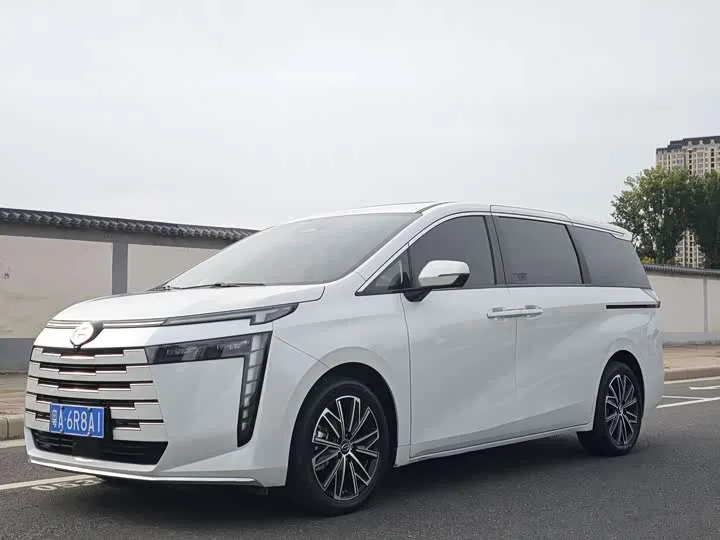 GAC Trumpchi E8 2024 из Китая — купить под ключ