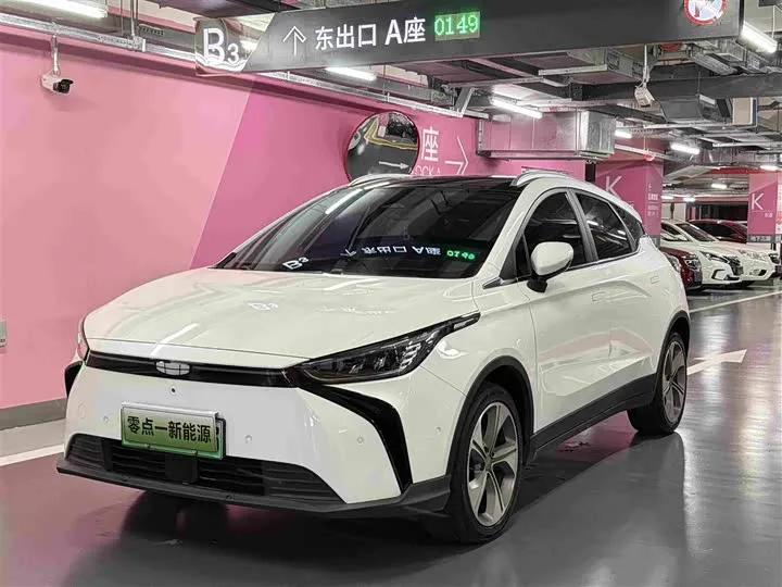 Geely Geometry M6 2023 из Китая — купить под ключ