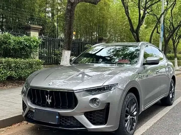 Maserati Levante 2023 из Китая — купить под ключ