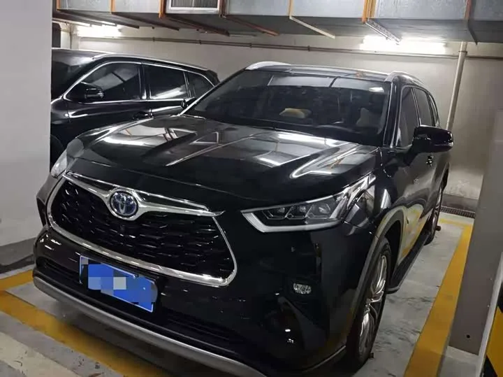 Toyota Highlander 2023 из Китая — купить под ключ