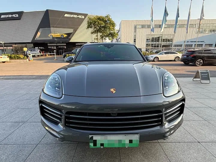 Porsche Cayenne Hybrid 2023 из Китая — купить под ключ
