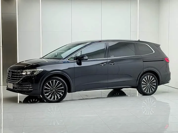 Volkswagen Viloran 2025 из Китая — купить под ключ