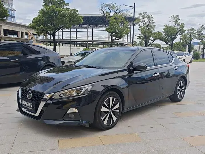 Nissan Teana 2022 из Китая — купить под ключ