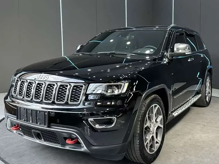 Jeep Grand Cherokee 2022 из Китая — купить под ключ
