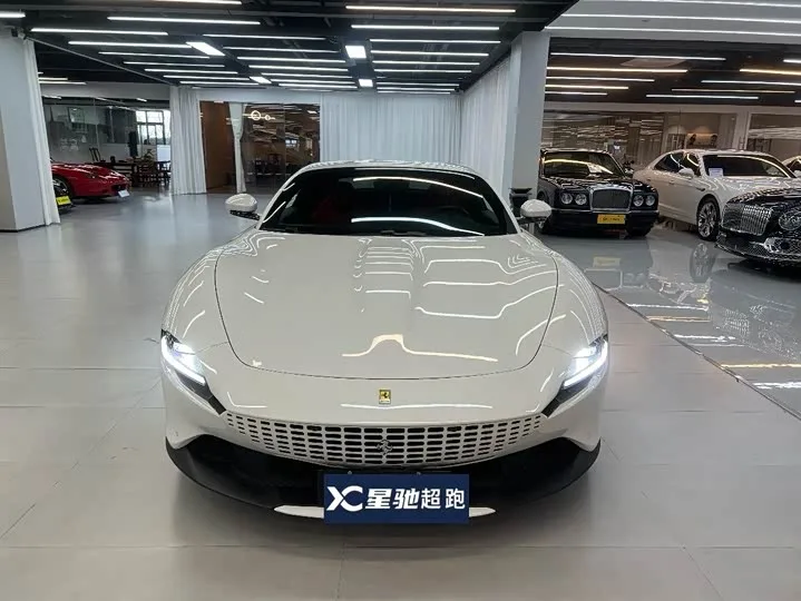 Ferrari Roma 2023 из Китая — купить под ключ