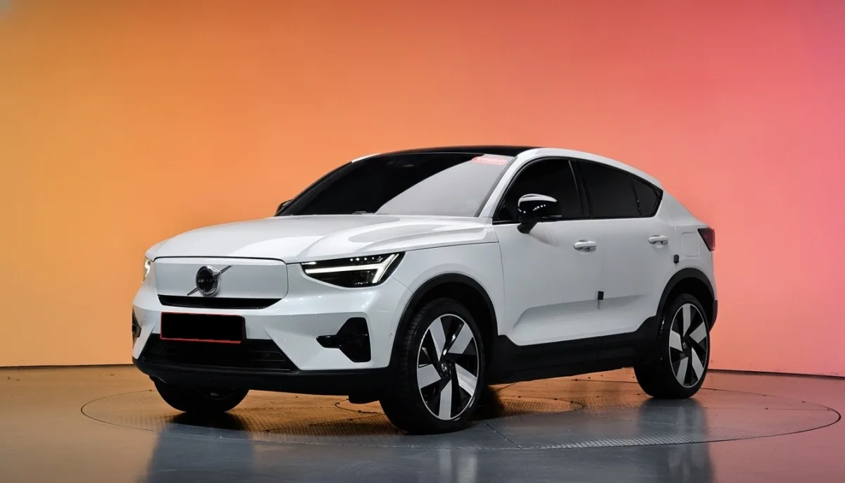 Volvo C40 2024 из Кореи — купить под ключ