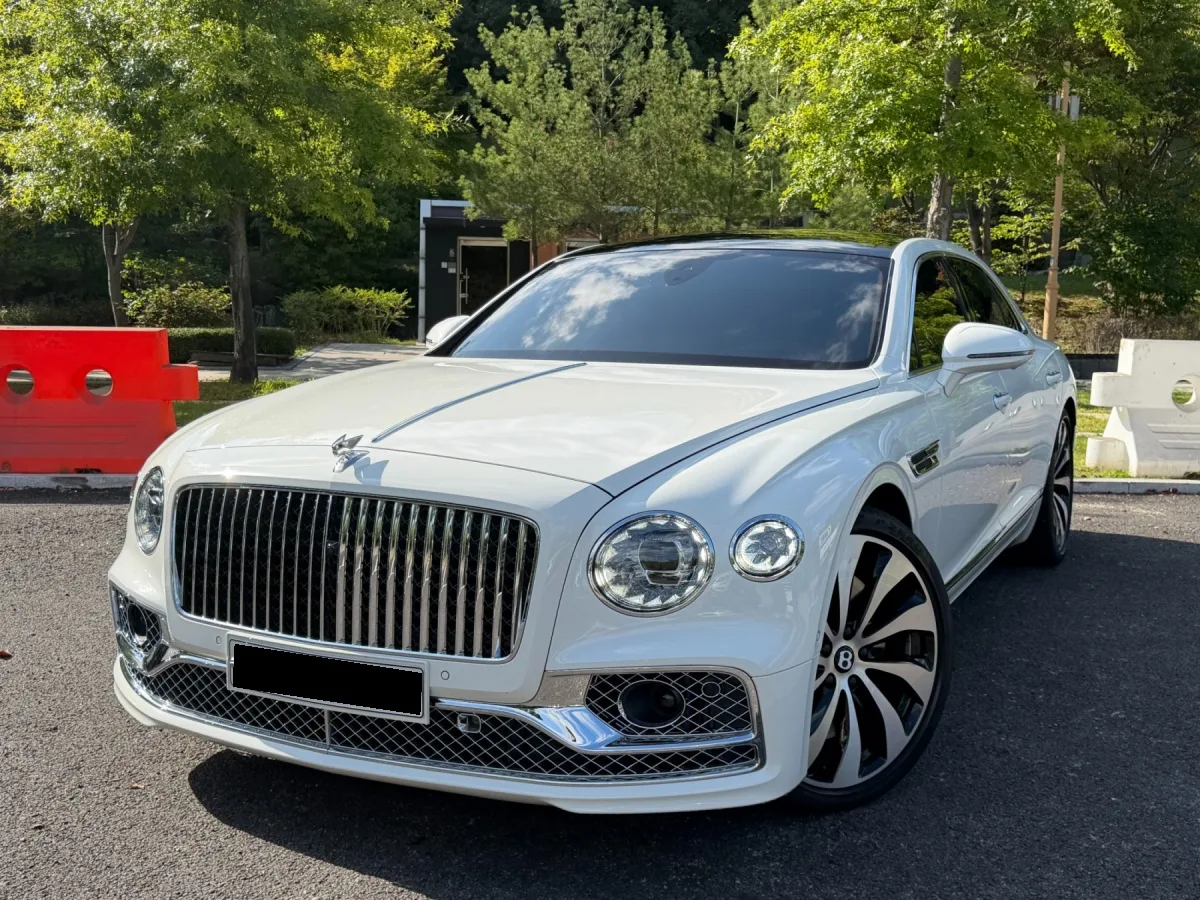 Bentley Flying Spur 2023 из Кореи — купить под ключ