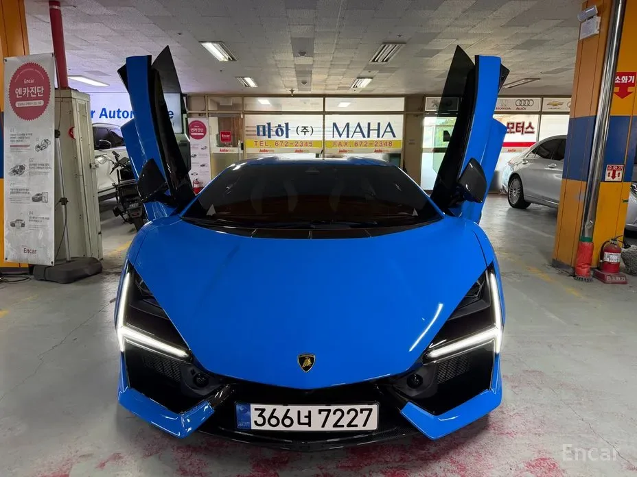 Lamborghini Revuelto 2025 из Кореи — купить под ключ