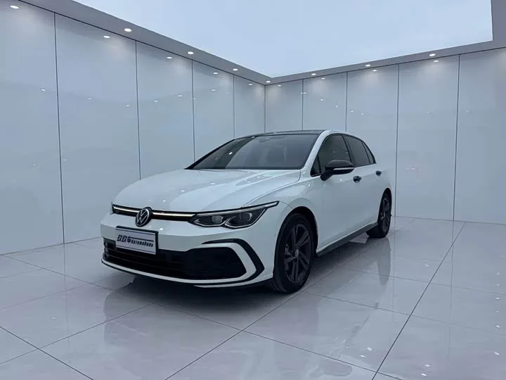 Volkswagen Golf 2022 из Китая — купить под ключ