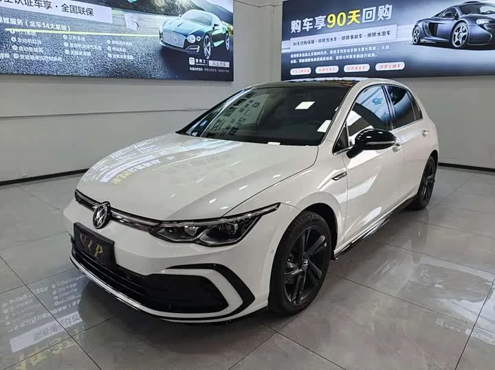 Volkswagen Golf 2023 из Китая — купить под ключ