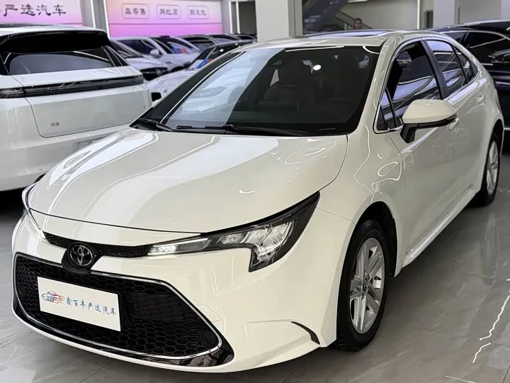Toyota Levin 2023 из Китая — купить под ключ
