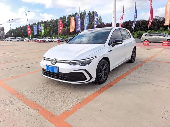 Volkswagen Golf 2022 из Китая — купить под ключ