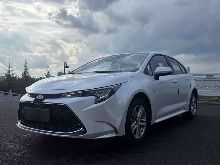 Toyota Levin 2022 из Китая — купить под ключ