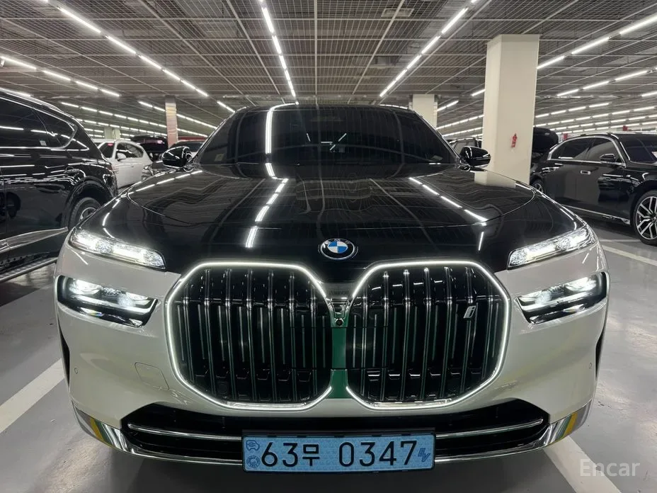 BMW i7 2023 из Кореи — купить под ключ