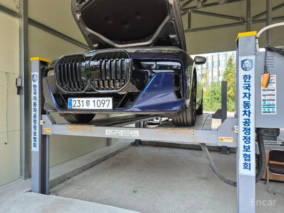 BMW 7 Series 2024 из Кореи — купить под ключ