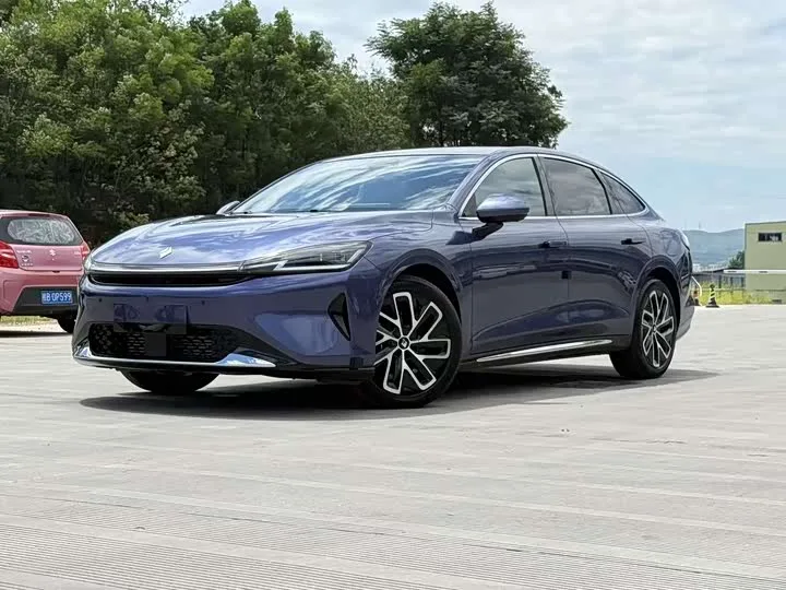 Baojun Xiangjing 2026 из Китая — купить под ключ