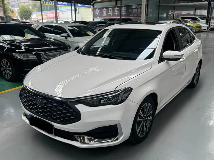 Ford Escort 2022 из Китая — купить под ключ