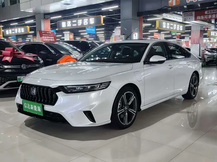 Honda Inspire Hybrid 2025 из Китая — купить под ключ