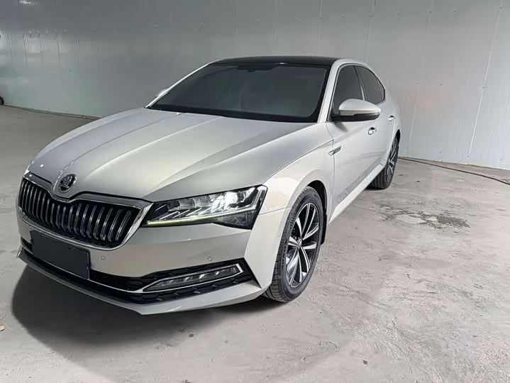 Skoda Superb 2022 из Китая — купить под ключ