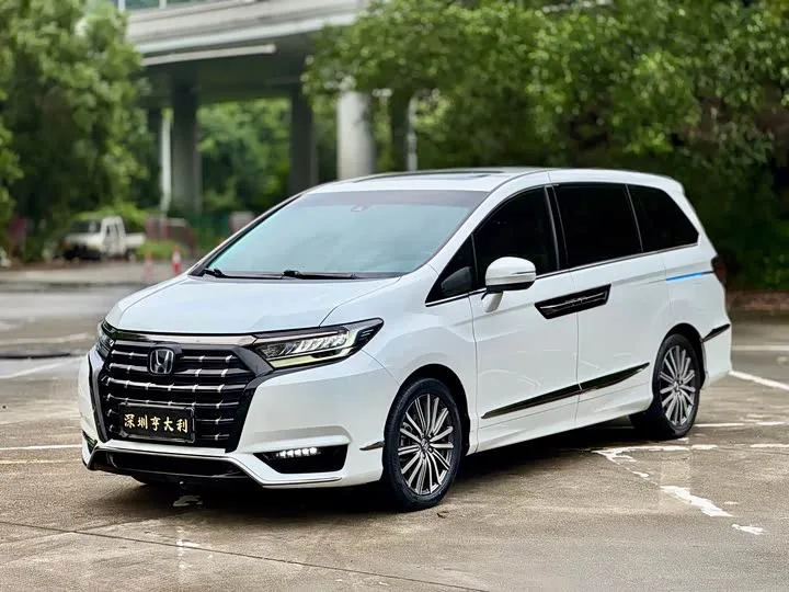 Honda Elysion 2022 из Китая — купить под ключ
