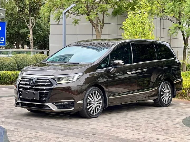 Honda Elysion 2022 из Китая — купить под ключ