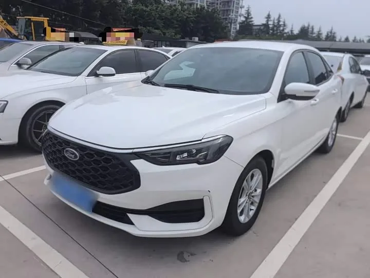 Ford Escort 2022 из Китая — купить под ключ