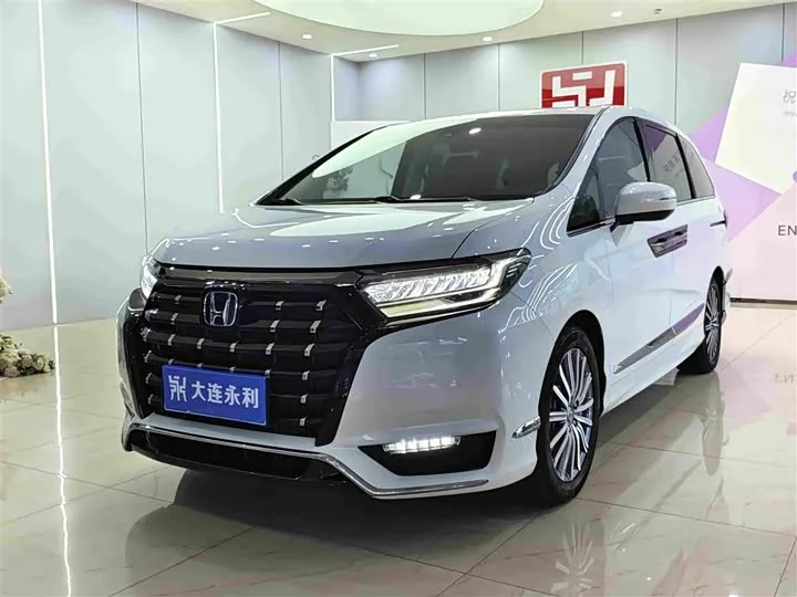 Honda Elysion 2022 из Китая — купить под ключ