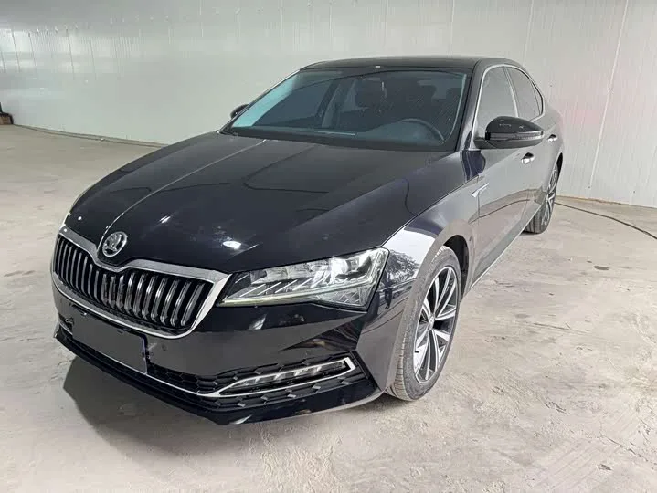 Skoda Superb 2023 из Китая — купить под ключ