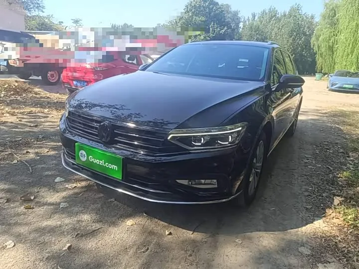 Volkswagen Passat Variant 2023 из Китая — купить под ключ