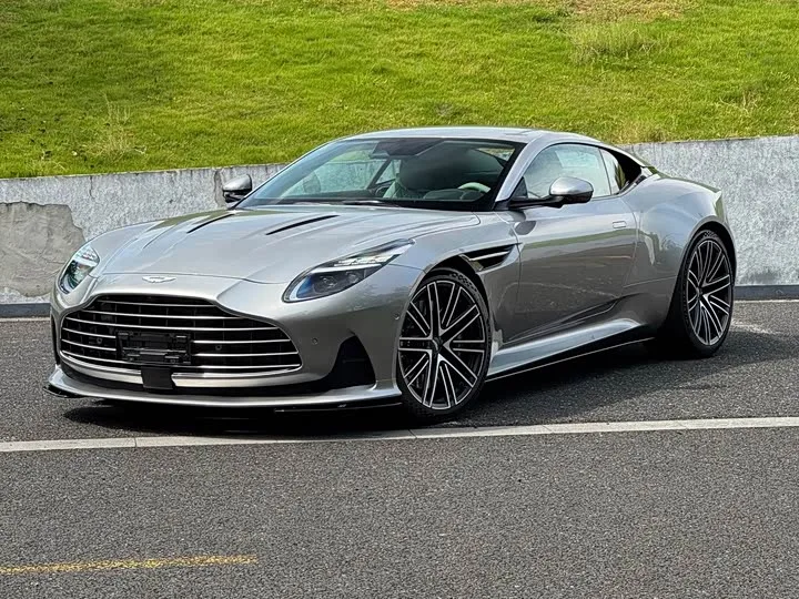 Aston Martin DB12 2024 из Китая — купить под ключ