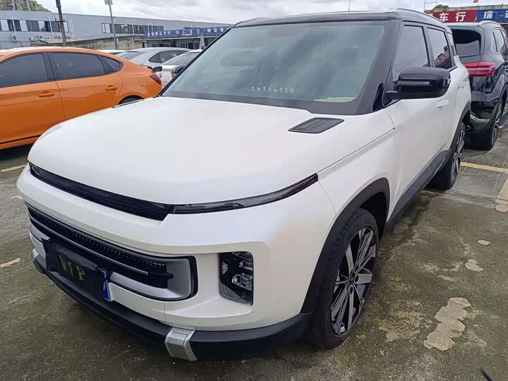 Geely Icon 2023 из Китая — купить под ключ