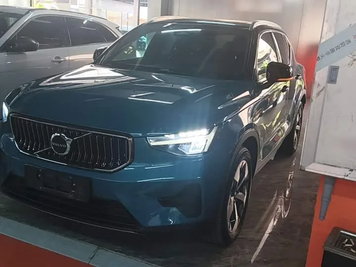Volvo XC40 2023 из Китая — купить под ключ